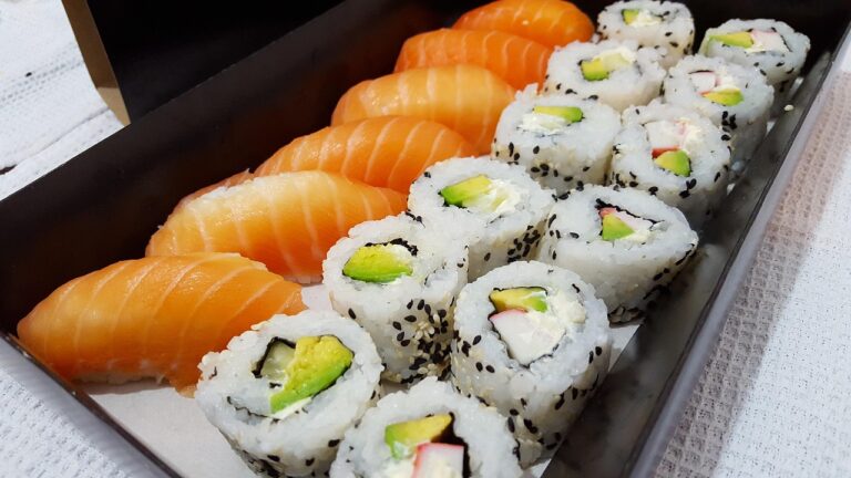 Sushi Roll Salmon